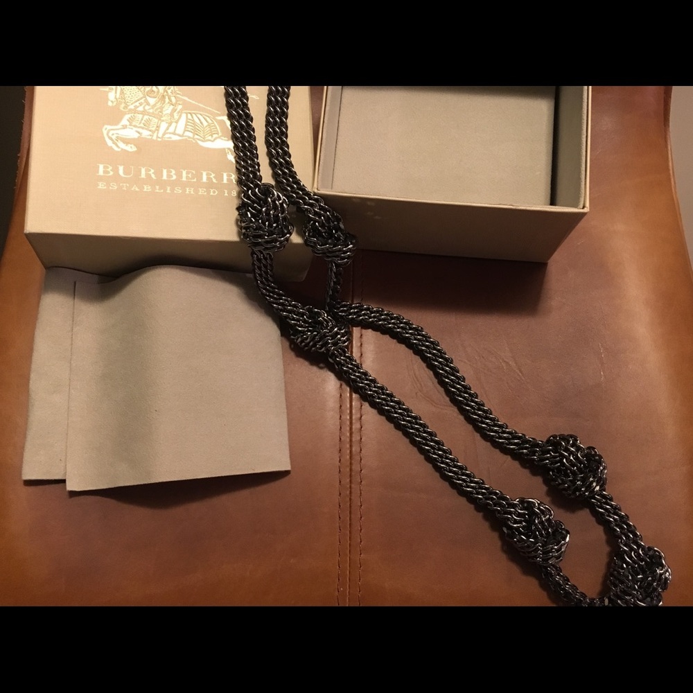 Burberry Multi-knot Chain Necklace